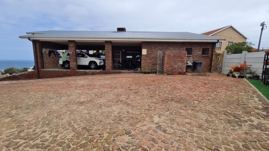 5 Bedroom Property for Sale in Dana Bay Western Cape